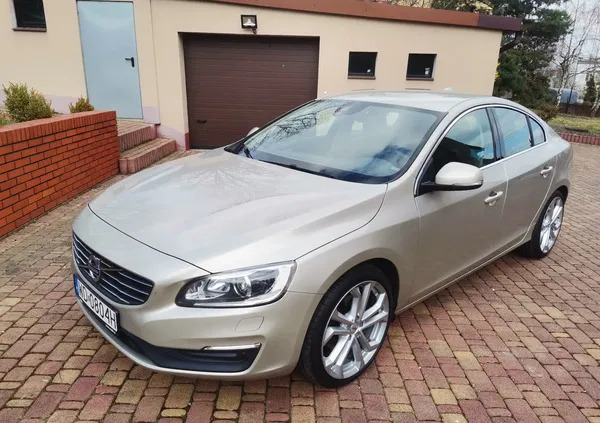 volvo s60 wielkopolskie Volvo S60 cena 69999 przebieg: 182000, rok produkcji 2017 z Kalisz